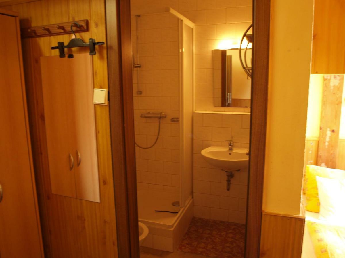 Hotel Kormoran Zlenice Ruang foto